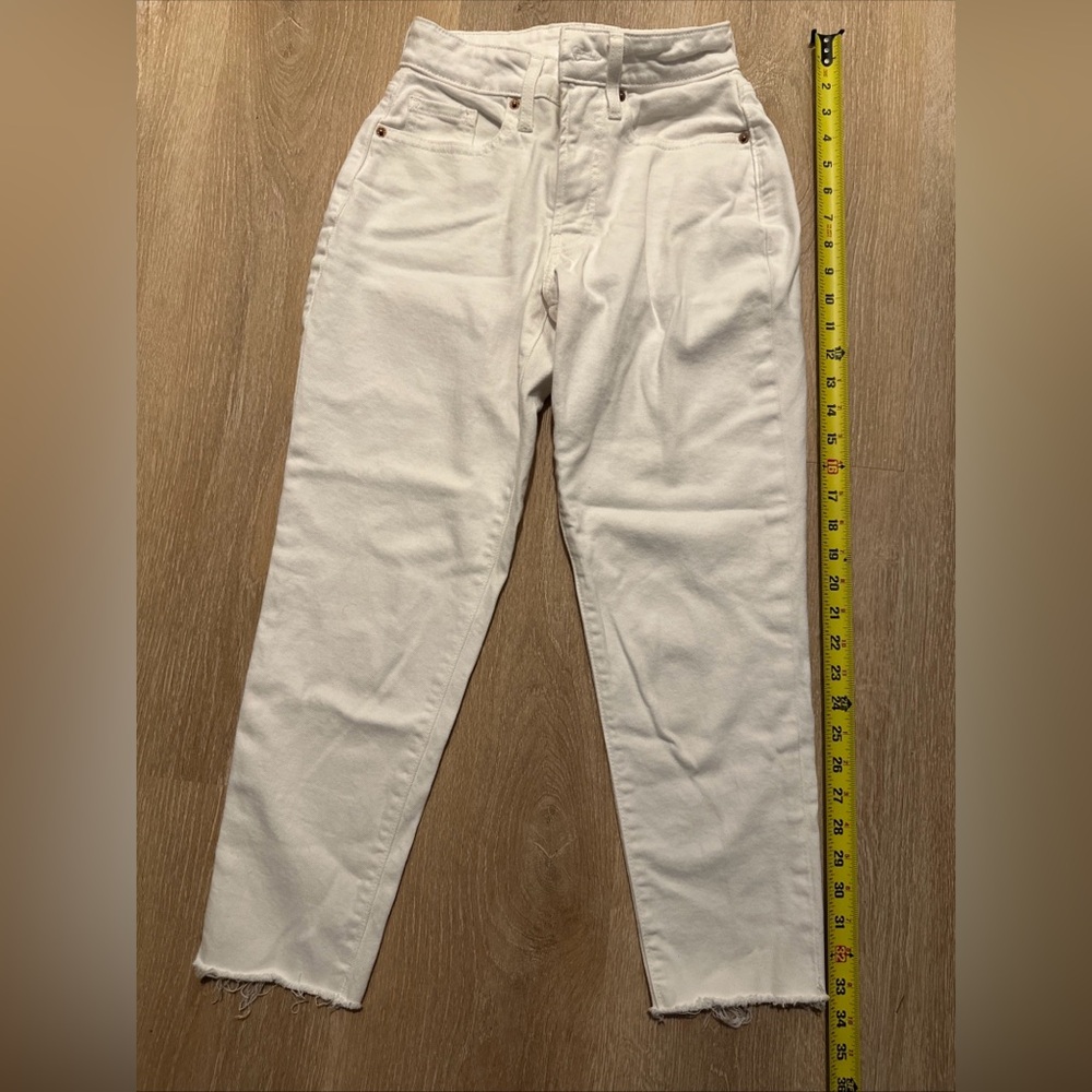 Old Navy Cream Ankle Cropped Jeans
